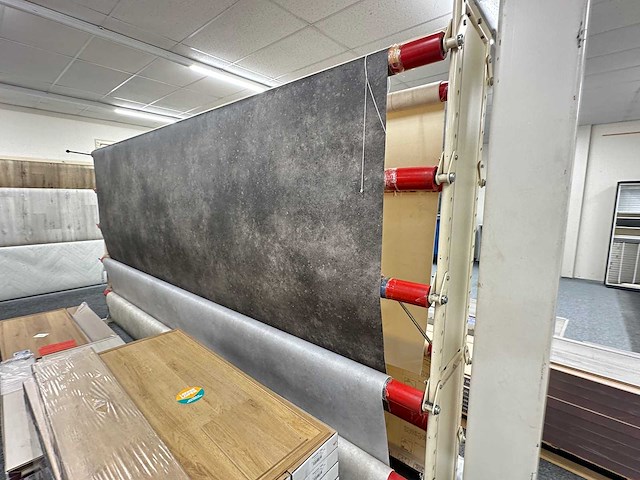 Partij vloerbedekking op rol - afbeelding 2 van  18