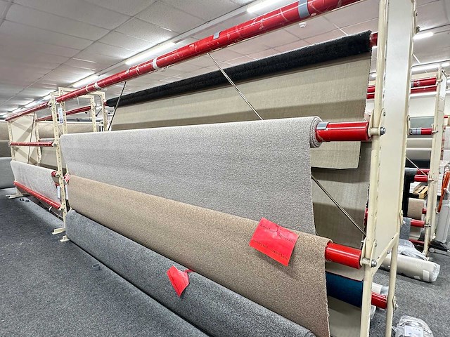 Partij vloerbedekking op rol - afbeelding 16 van  18