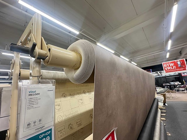 Partij vloerbedekking op rol - afbeelding 9 van  11