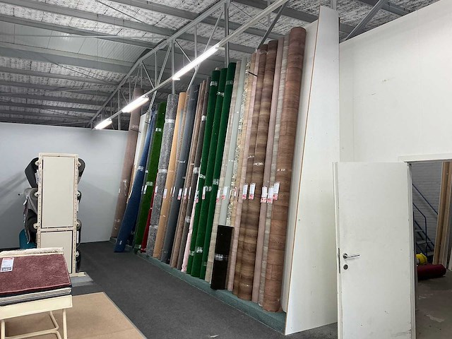 Partij vloerbedekking rollen - afbeelding 1 van  5