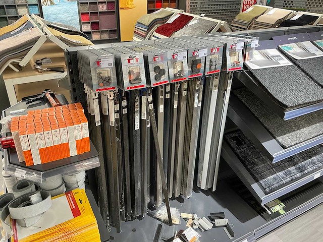 Partij vloeronderhoud artikelen en accessoires - afbeelding 6 van  6