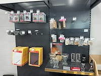 Partij vloeronderhoud en accessoires - afbeelding 2 van  6