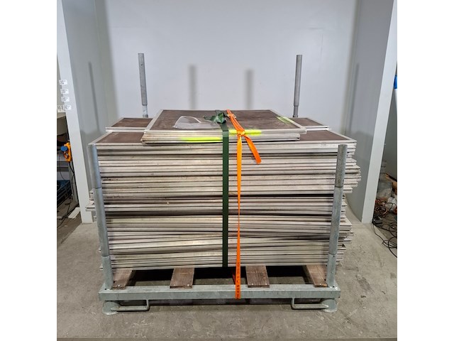 Partij vloerpanelen - afbeelding 1 van  8