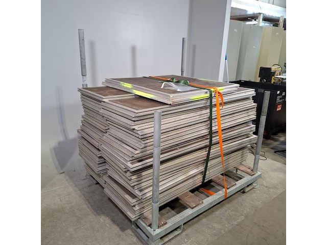 Partij vloerpanelen - afbeelding 2 van  8