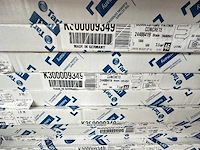 Partij vloerrestanten op twee pallets - afbeelding 3 van  5