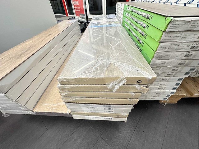 Partij vloerrestanten op twee pallets - afbeelding 5 van  5