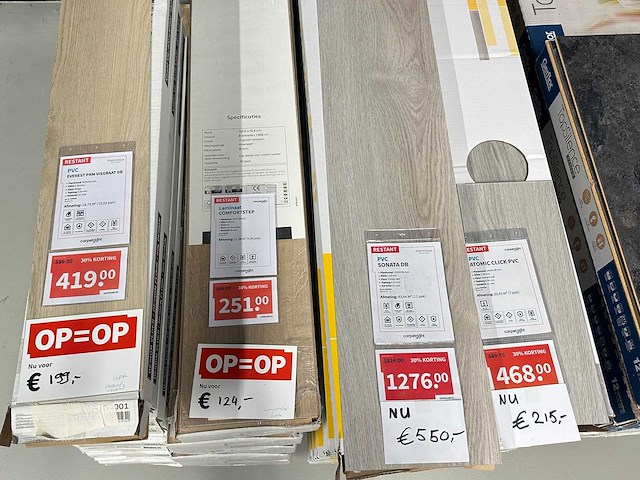 Partij vloerrestanten pvc en laminaat - afbeelding 5 van  6