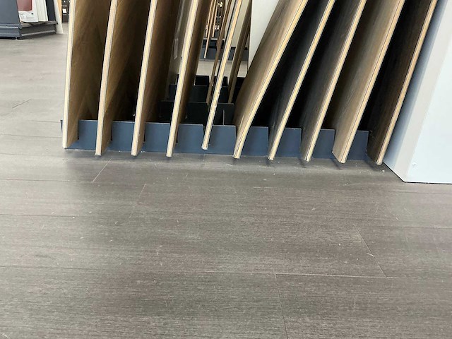 Partij vloersamples incl display - afbeelding 7 van  12