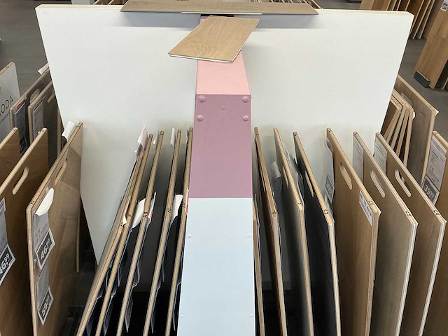Partij vloersamples incl display - afbeelding 9 van  12