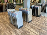 Partij vloersamples met houder - afbeelding 5 van  7