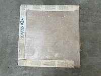 Partij vloertegels 80x80 cm 7,04 m2 - afbeelding 10 van  10