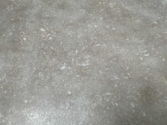 Partij vloertegels 80x80 cm 7,04 m2 - afbeelding 4 van  13