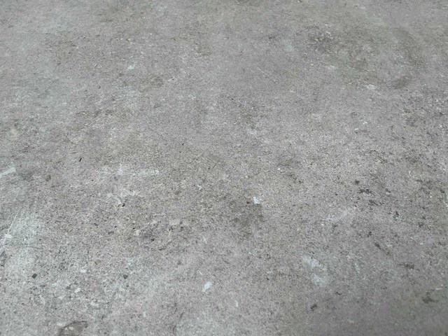 Partij vloertegels 80x80 cm 7,04 m2 - afbeelding 10 van  13