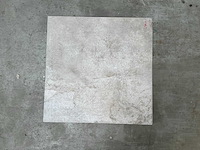 Partij vloertegels 80x80 cm 7,04 m2 - afbeelding 11 van  13