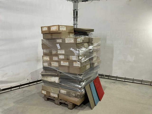 Partij vloertegels - afbeelding 2 van  7