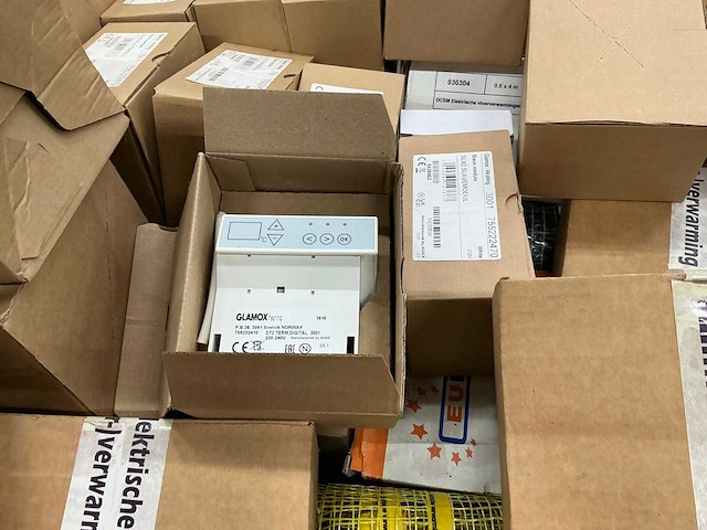 Partij vloerverwarming onderdelen en divers - afbeelding 3 van  8