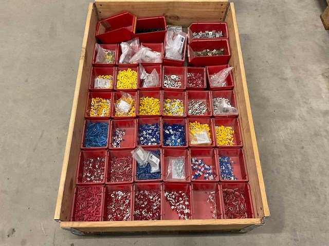 Partij vnl kabelschoentjes - afbeelding 1 van  7