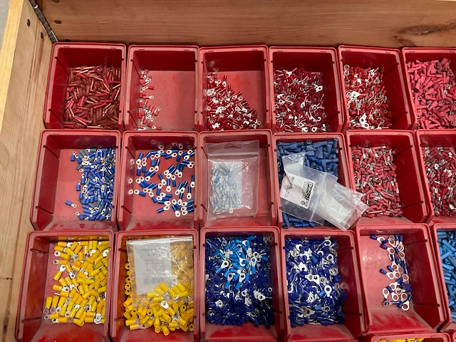 Partij vnl kabelschoentjes - afbeelding 2 van  7