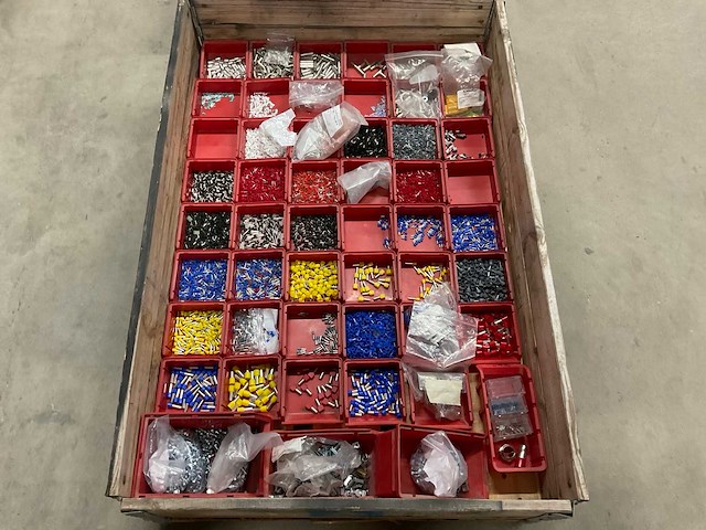 Partij vnl kabelschoentjes - afbeelding 1 van  7