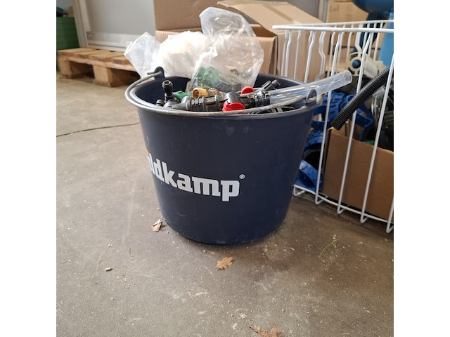 Partij vnl. kunststof koppelingen en toebehoren - afbeelding 4 van  7