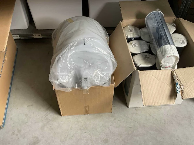 Partij vnl quartzline dispensers (78x) - afbeelding 12 van  12