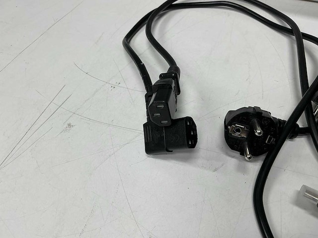 Partij voeding,hdmi kabels - afbeelding 4 van  7
