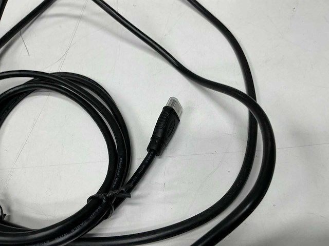 Partij voeding,hdmi kabels - afbeelding 6 van  7