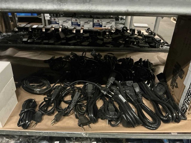 Partij voedingskabels en laders - afbeelding 2 van  6