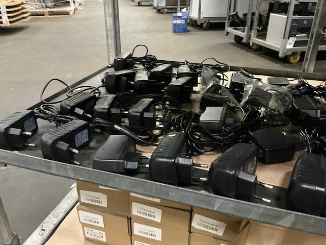 Partij voedingskabels en opladers - afbeelding 11 van  12