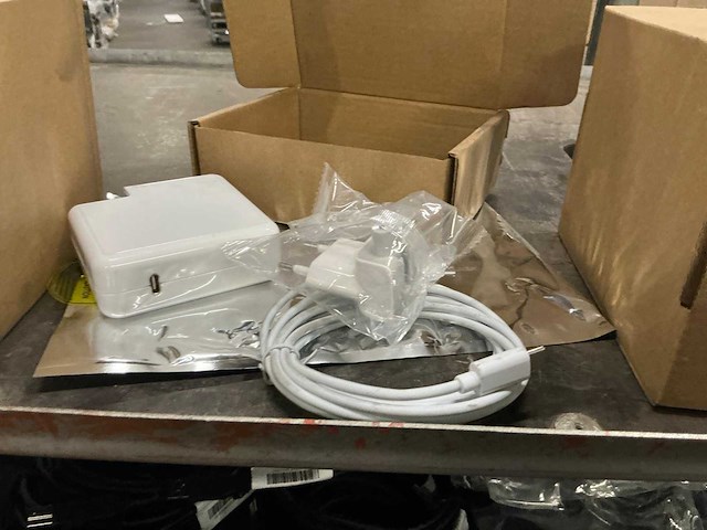 Partij voedingskabels en usb-kabels - afbeelding 5 van  10