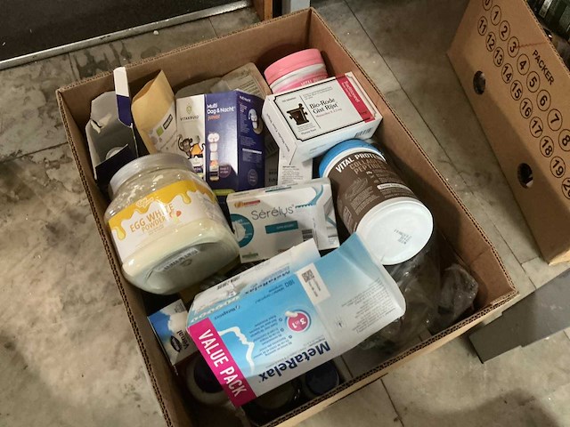 Partij voedingssupplementen - afbeelding 1 van  2