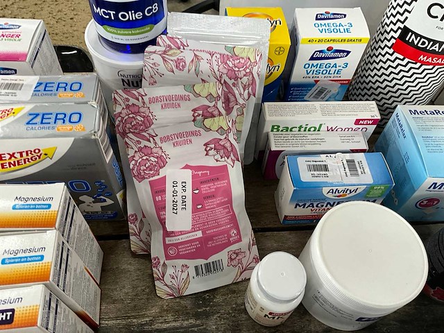 Partij voedingssupplementen - afbeelding 11 van  16