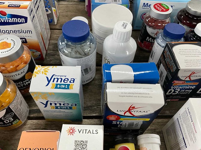 Partij voedingssupplementen - afbeelding 16 van  16