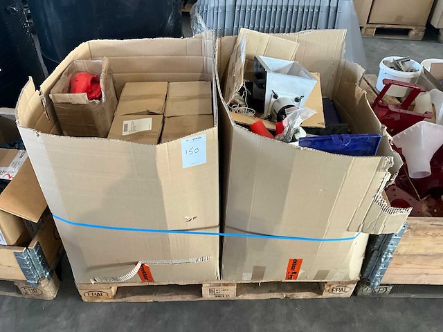 Partij voerstation onderdelen - afbeelding 2 van  10