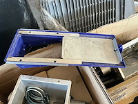 Partij voerstation onderdelen - afbeelding 3 van  10