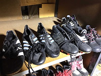 Partij voetbalschoenen - afbeelding 5 van  5