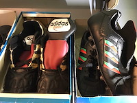 Partij voetbalschoenen - afbeelding 4 van  6