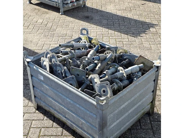 Partij voetspindels met voetstukken, layher, allround | 60 cm, in stapelbak - afbeelding 4 van  5