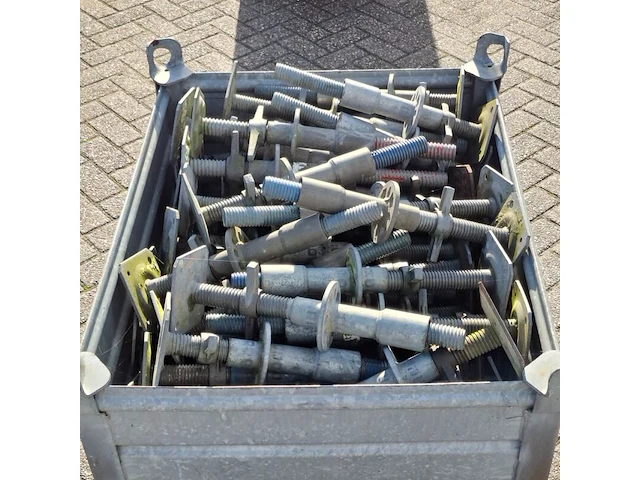 Partij voetspindels met voetstukken, layher, allround | 60 cm, in stapelbak - afbeelding 5 van  5