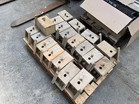 Partij vogelhuisjes - vogelhuisjes en -badje - afbeelding 1 van  1