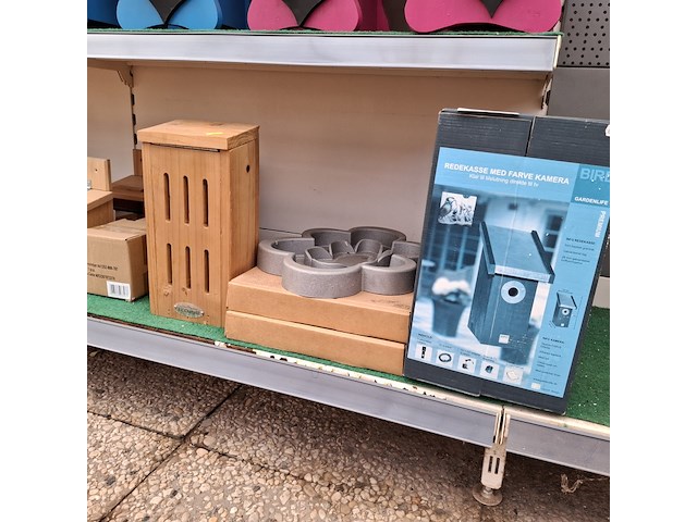 Partij vogelhuisjes en insectenhotels o.a. singing friend, emsa - afbeelding 19 van  52