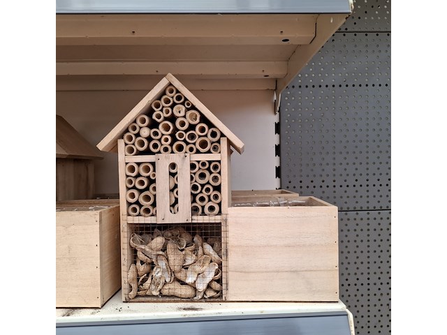 Partij vogelhuisjes en insectenhotels o.a. singing friend, emsa - afbeelding 51 van  52