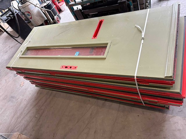 Partij voor, klap & binnendeuren - afbeelding 2 van  6