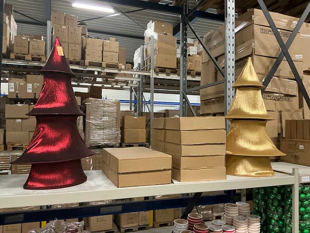 Partij vouwbare kerstbomen 57x86cm rood&goud (9x) - afbeelding 1 van  6
