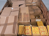 Partij vrachtwagen onderdelen - afbeelding 2 van  9