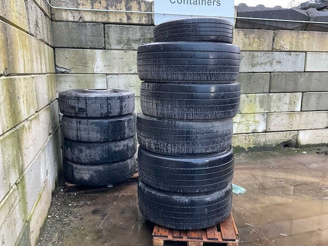 Partij vrachtwagenbanden - afbeelding 7 van  14