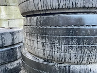 Partij vrachtwagenbanden - afbeelding 13 van  14