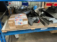 Partij vrachtwagenonderdelen - afbeelding 2 van  13