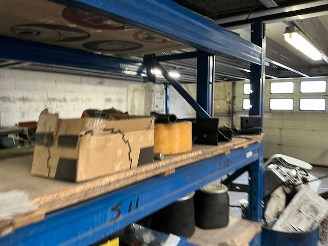 Partij vrachtwagenonderdelen - afbeelding 4 van  13