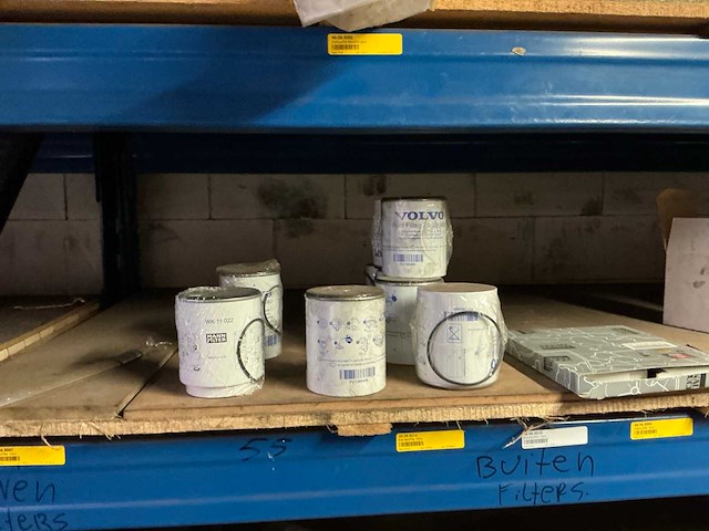 Partij vrachtwagenonderdelen - afbeelding 6 van  29